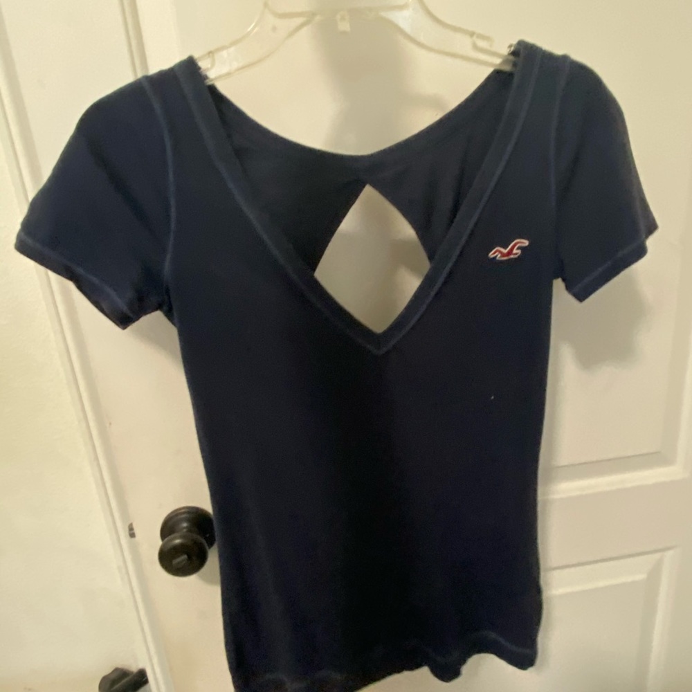 Basic top with open back